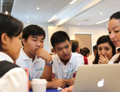 TechCamp Cambodia participants learn about new Technology